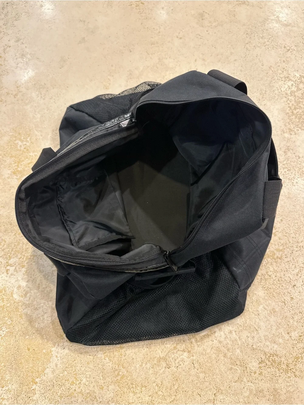 JORDAN - Black Duffle Bag with Red Jumpman Gym Travel Bag